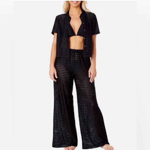 Hurley Other - Hurley Black 2 Piece swimsuit cover-up.